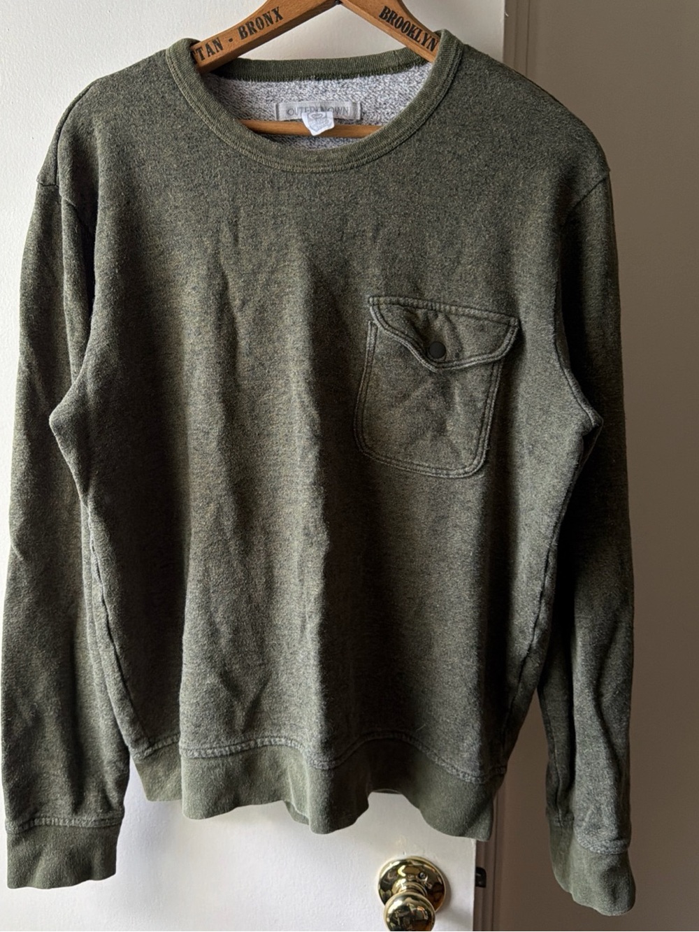 Outerknown Sur Pocket Sweatshirt Crewneck Size M Army Green Pullover Hemp Cotton